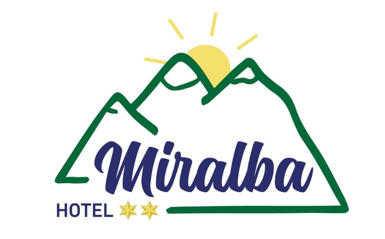 Hotel Miralba Alba de los Cardaños Екстериор снимка